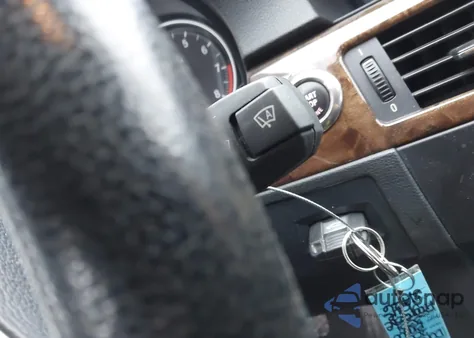 2008 BMW 335I z USA, uszkodzony, nr VIN WBAWB73528P158005